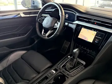 VW Arteon Shooting Brake 2.0TSI R Line Pano H&K HUD