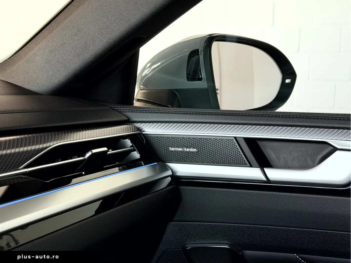 VW Arteon Shooting Brake 2.0TSI R Line Pano H&K HUD