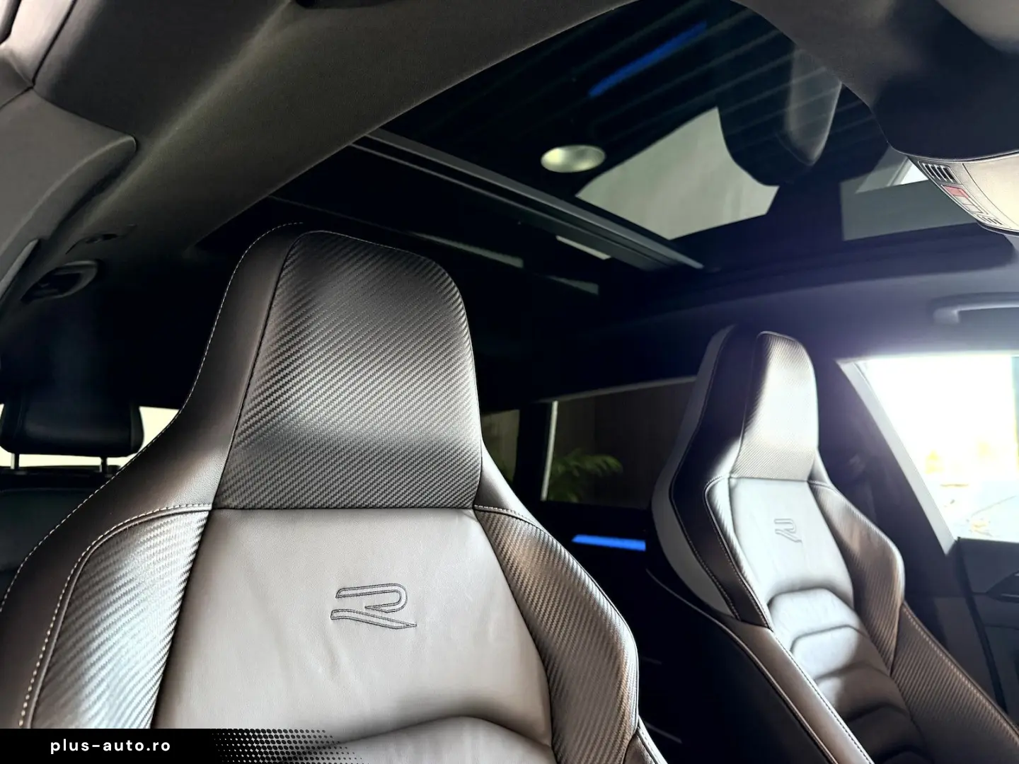 VW Arteon Shooting Brake 2.0TSI R Line Pano H&K HUD