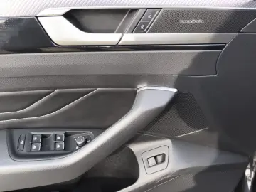 VW Arteon Shooting Brake 2.0 TSI DSG 4Mo. R-Line IQ