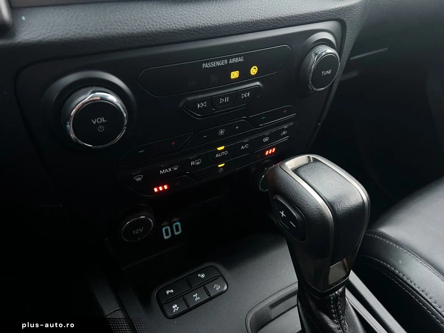 FORD Ranger 2.0l Limited DoKa 4x4 DAB SitzHZ RFK