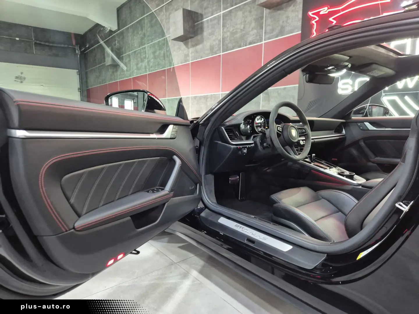 PORSCHE 992 Turbo S  18Wege Keramik Race-Tex SPORT-AGA