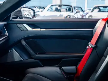 PORSCHE 992 Turbo S  TechArt Carbon Lift Burmester KW