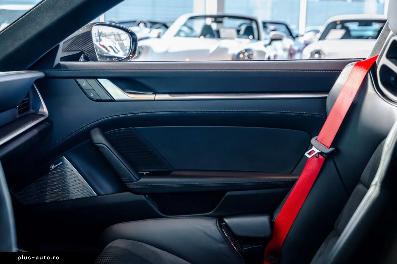 PORSCHE 992 Turbo S  TechArt Carbon Lift Burmester KW