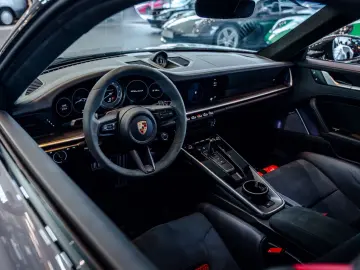 PORSCHE 992 Turbo S  TechArt Carbon Lift Burmester KW