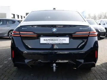BMW 550e xDrive M-Sport Pro PANO AHK HUD 360  LED