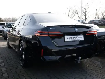 BMW 550e xDrive M-Sport Pro PANO AHK HUD 360  LED