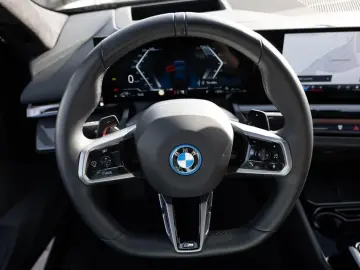 BMW 550e xDrive M-Sport Pro PANO AHK HUD 360  LED