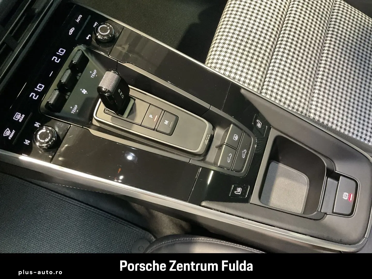 PORSCHE 992 911 Turbo S Liftsystem-VA Sportabgas LED