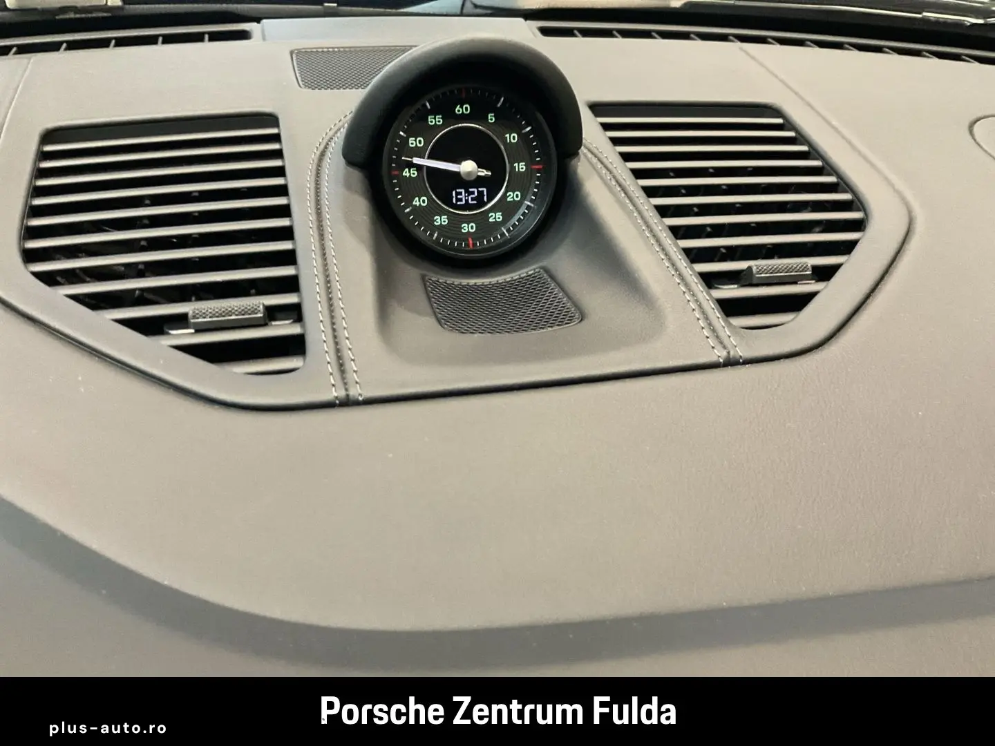 PORSCHE 992 911 Turbo S Liftsystem-VA Sportabgas LED