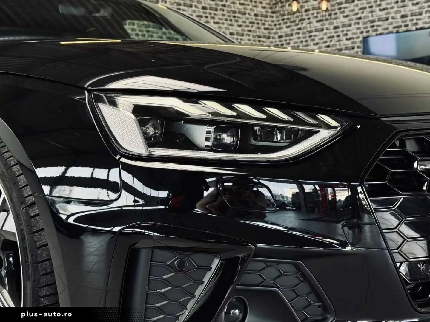 Audi A4 TFSI quattro S line RS-Sitze B&O HUD MATRIX