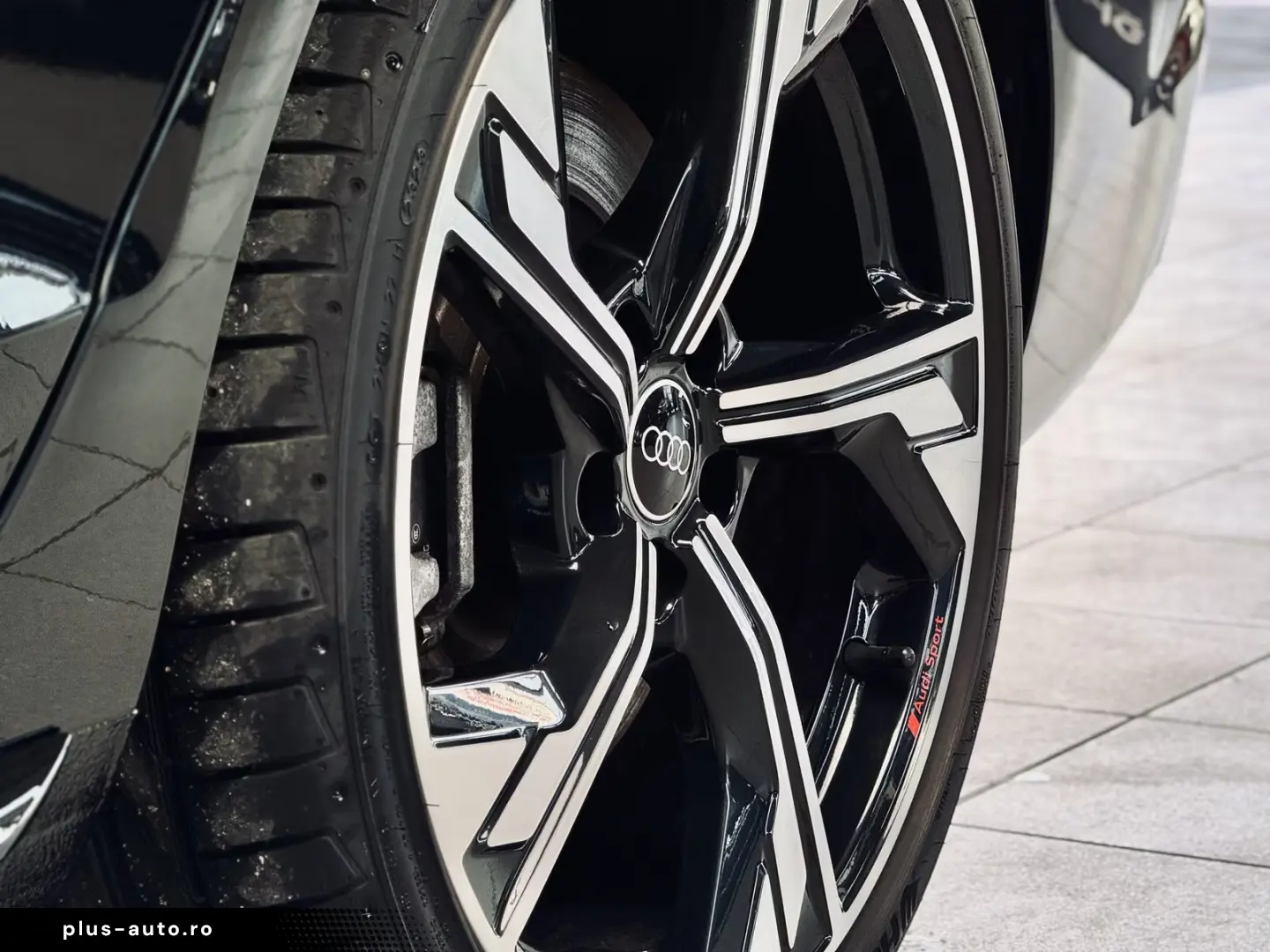 Audi A4 TFSI quattro S line RS-Sitze B&O HUD MATRIX