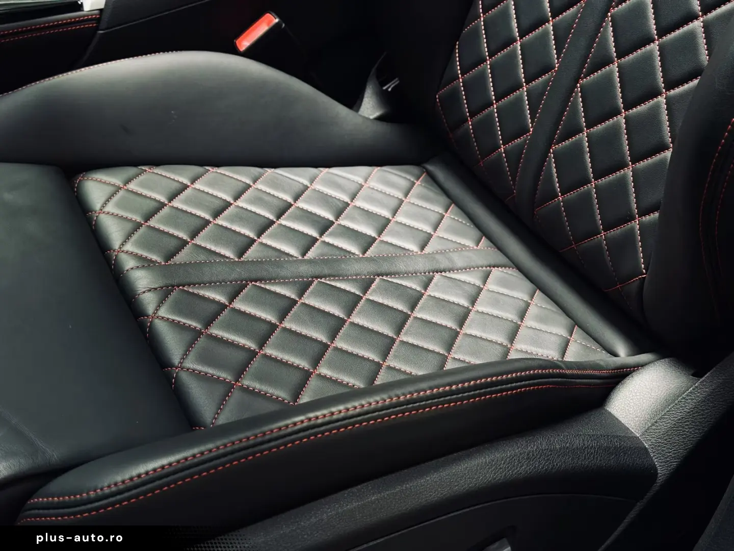 Audi A4 TFSI quattro S line RS-Sitze B&O HUD MATRIX