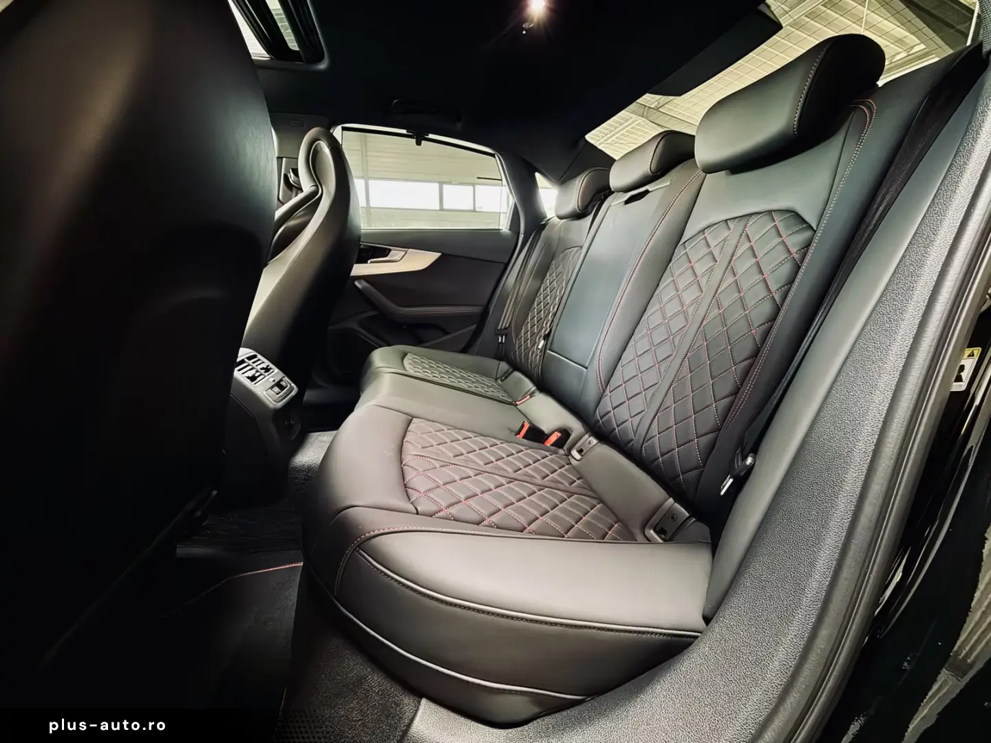 Audi A4 TFSI quattro S line RS-Sitze B&O HUD MATRIX