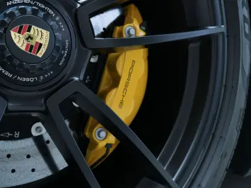 PORSCHE 911 Turbo S LIFT CHRONO PPF BOSE PANO KERAMIKPAS