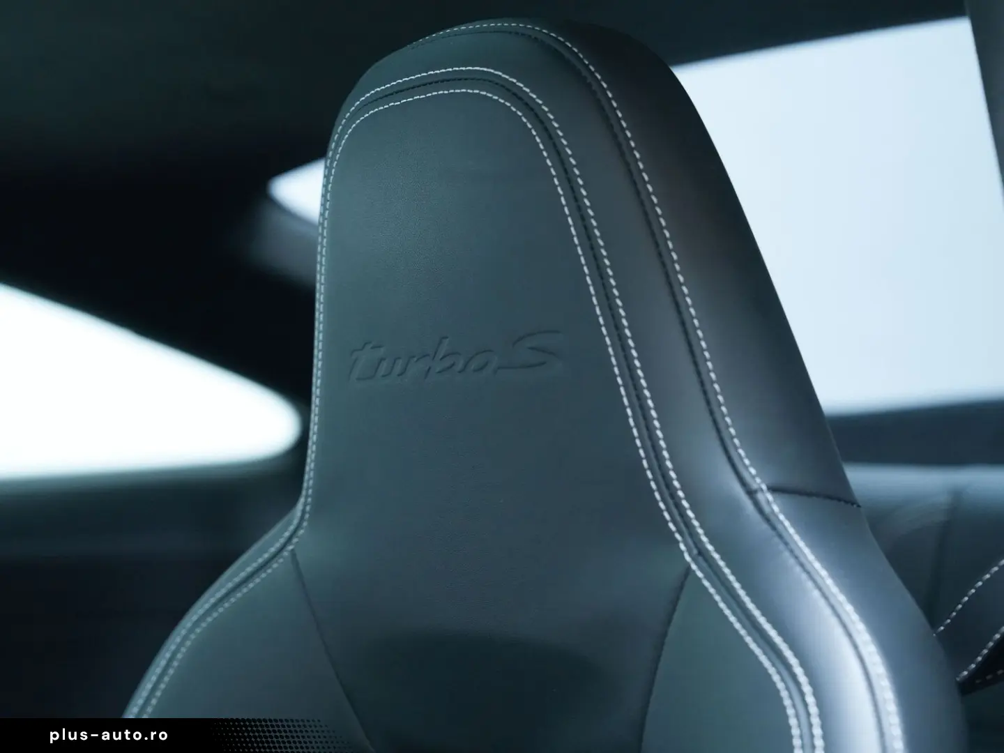 PORSCHE 911 Turbo S LIFT CHRONO PPF BOSE PANO KERAMIKPAS