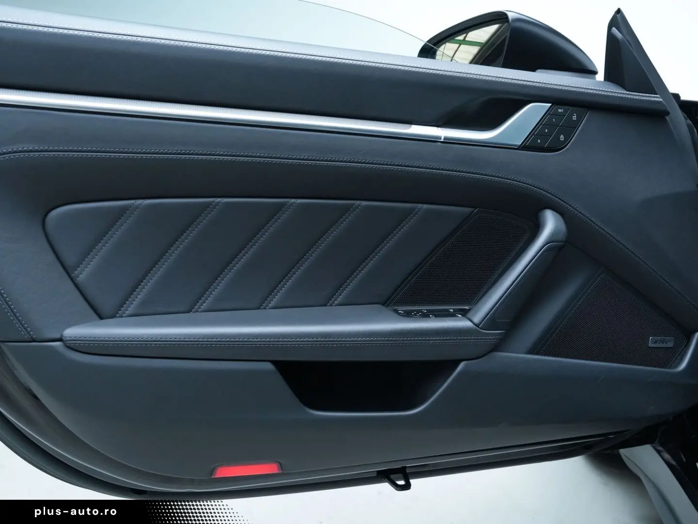 PORSCHE 911 Turbo S LIFT CHRONO PPF BOSE PANO KERAMIKPAS