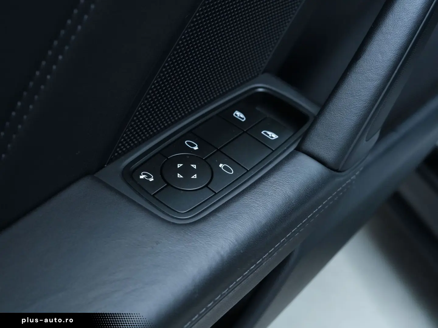 PORSCHE 911 Turbo S LIFT CHRONO PPF BOSE PANO KERAMIKPAS