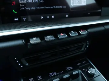 PORSCHE 911 Turbo S LIFT CHRONO PPF BOSE PANO KERAMIKPAS