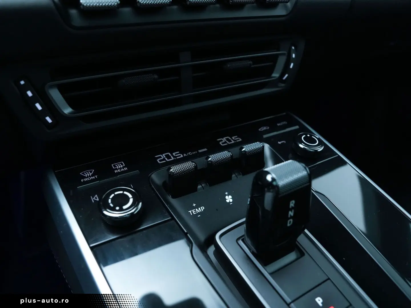 PORSCHE 911 Turbo S LIFT CHRONO PPF BOSE PANO KERAMIKPAS