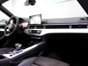 Audi A5 40 TFSI S tr Cabrio~3x S-LINE