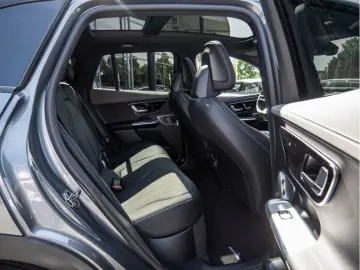 MERCEDES-BENZ EQE 350  AMG Sport Premium AHK Distr. &hellip;