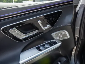 MERCEDES-BENZ EQE 350  AMG Sport Premium AHK Distr. &hellip;