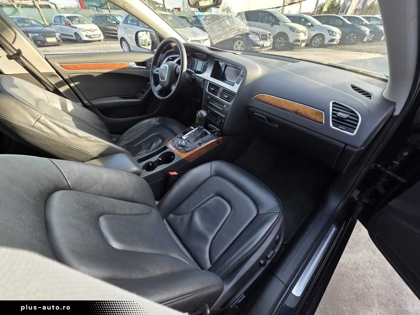 Audi A4 2012 2.0 tdi 143 cp Multitronic