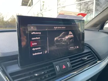AUDI Q5 TFSI e S line Q5 50 TFSI e quattro B&O Stadt