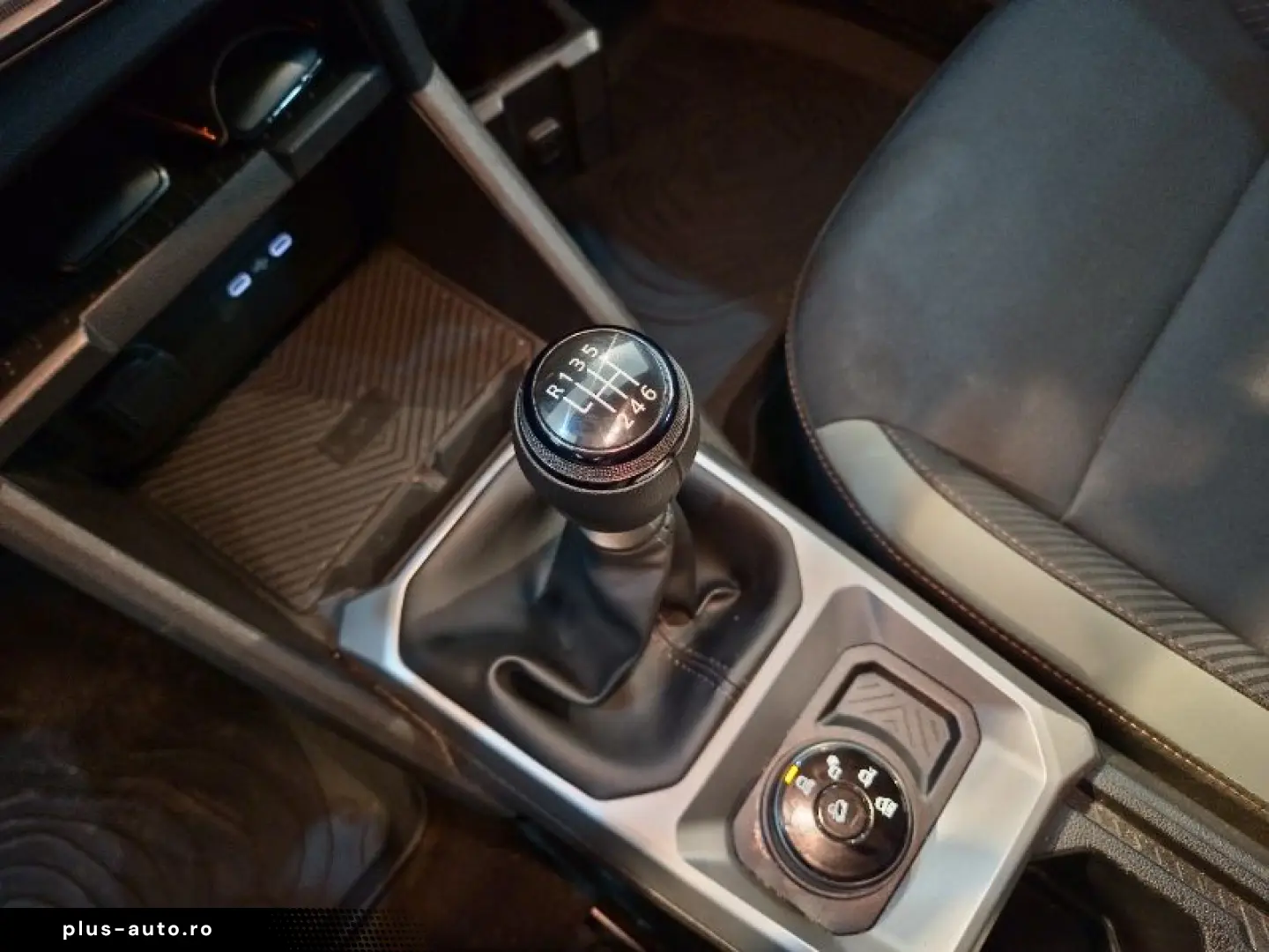 DACIA DUSTER 1.2 TCe MHEV 130CP Extreme 4X4