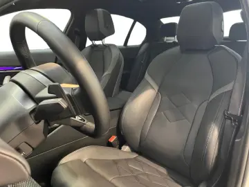 BMW 520 d M Sport Carbon Fahrassist AHK HUD Pano 360