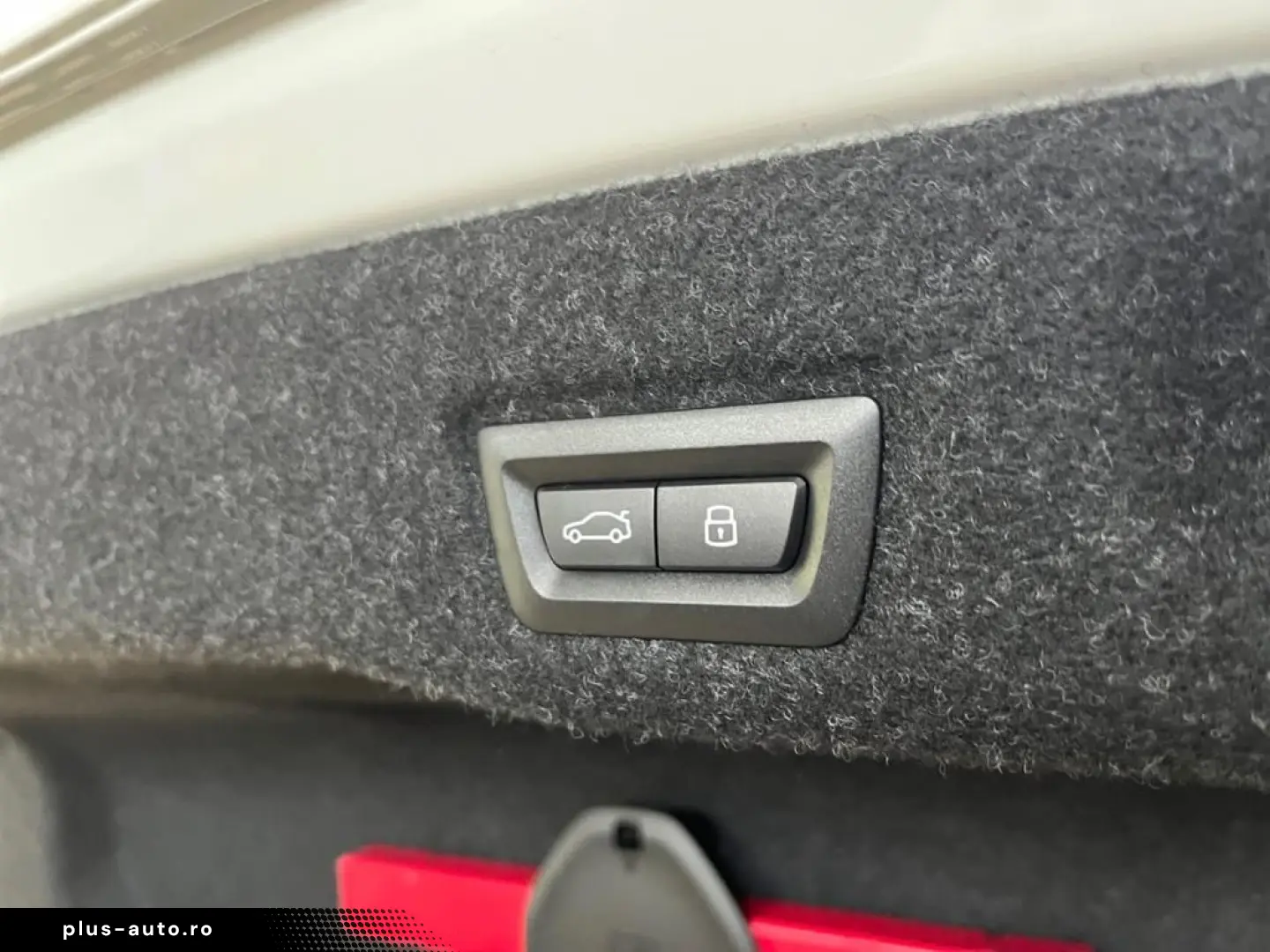 BMW 520 d M Sport Carbon Fahrassist AHK HUD Pano 360