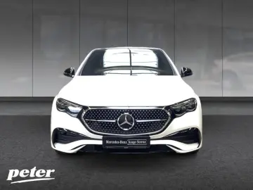 MERCEDES-BENZ E 200 Limousine AMG Night Digital Superscreen