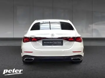 MERCEDES-BENZ E 200 Limousine AMG Night Digital Superscreen