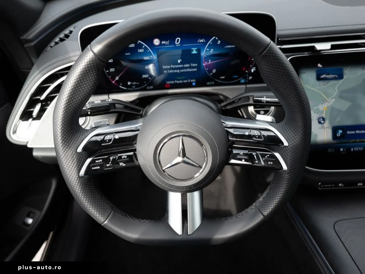 MERCEDES-BENZ E200 AMG-Sport LED 360 Pano Night Totw Distr