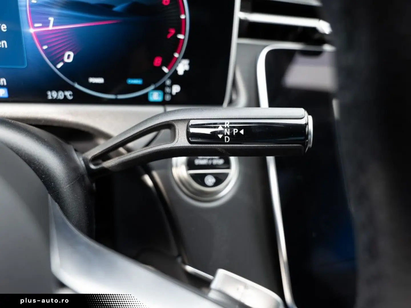 MERCEDES-BENZ E200 AMG-Sport LED 360 Pano Night Totw Distr