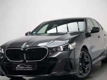 BMW 520d xDrive M Sport PANO AHK 360 HUD KEY H&K