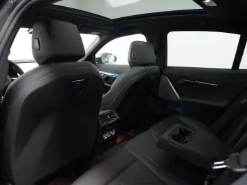 BMW 520d xDrive M Sport PANO AHK 360 HUD KEY H&K