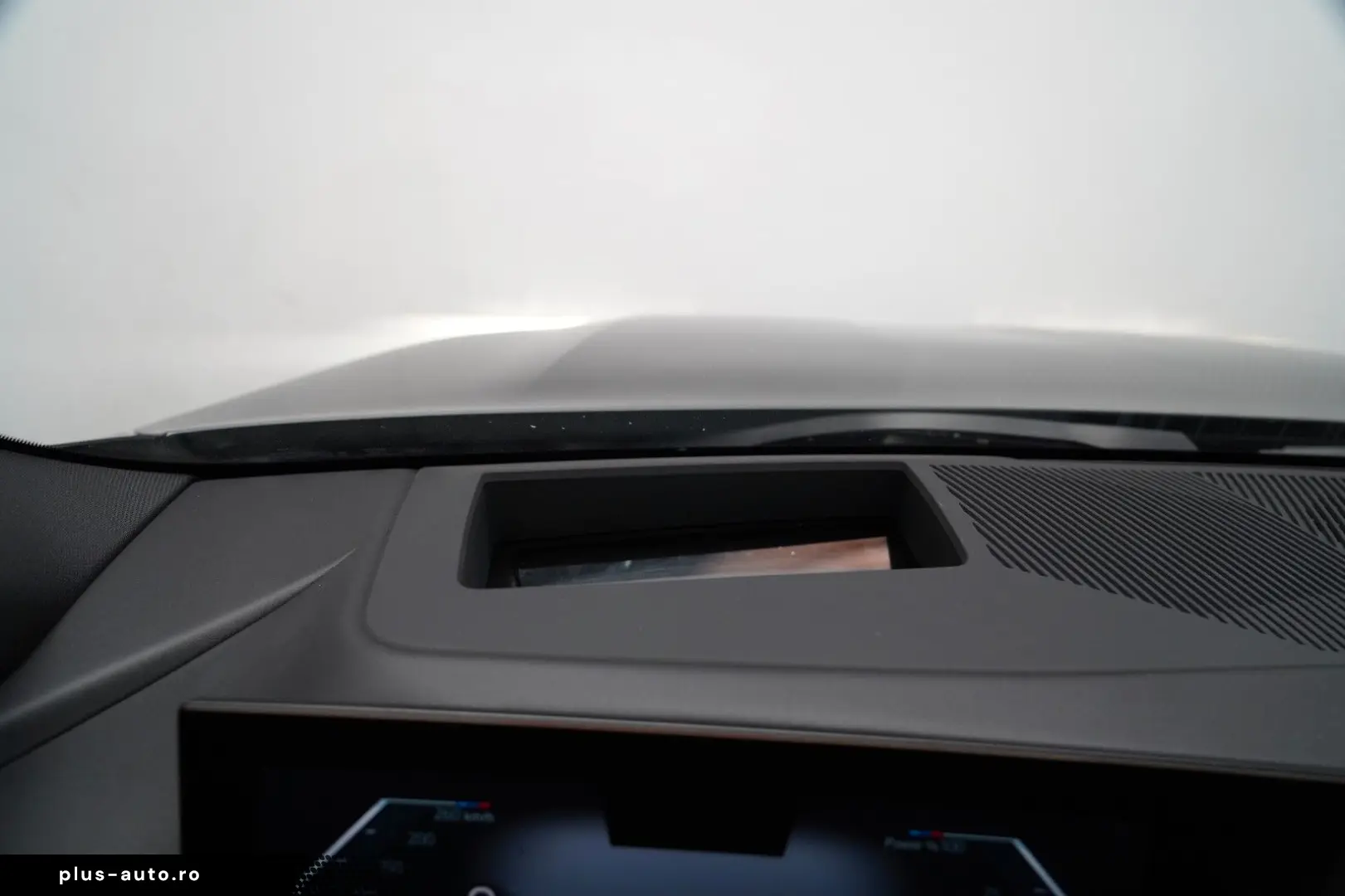 BMW 520d xDrive M Sport PANO AHK 360 HUD KEY H&K