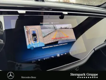 MERCEDES-BENZ E 200 AMG Distro SUPER Pano 360 Memory Burm