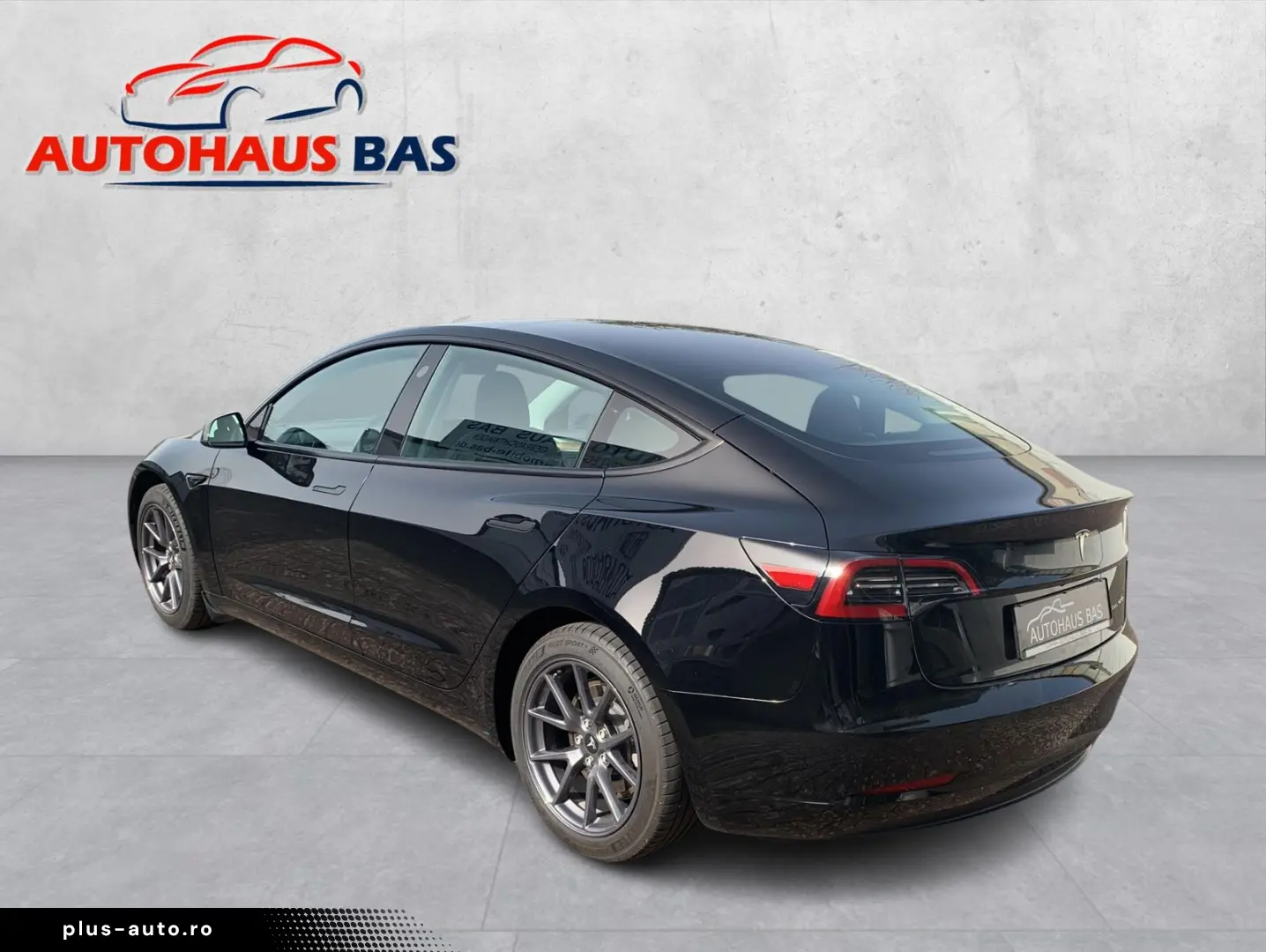 TESLA Model 3 Long Range AWD  1.Hand