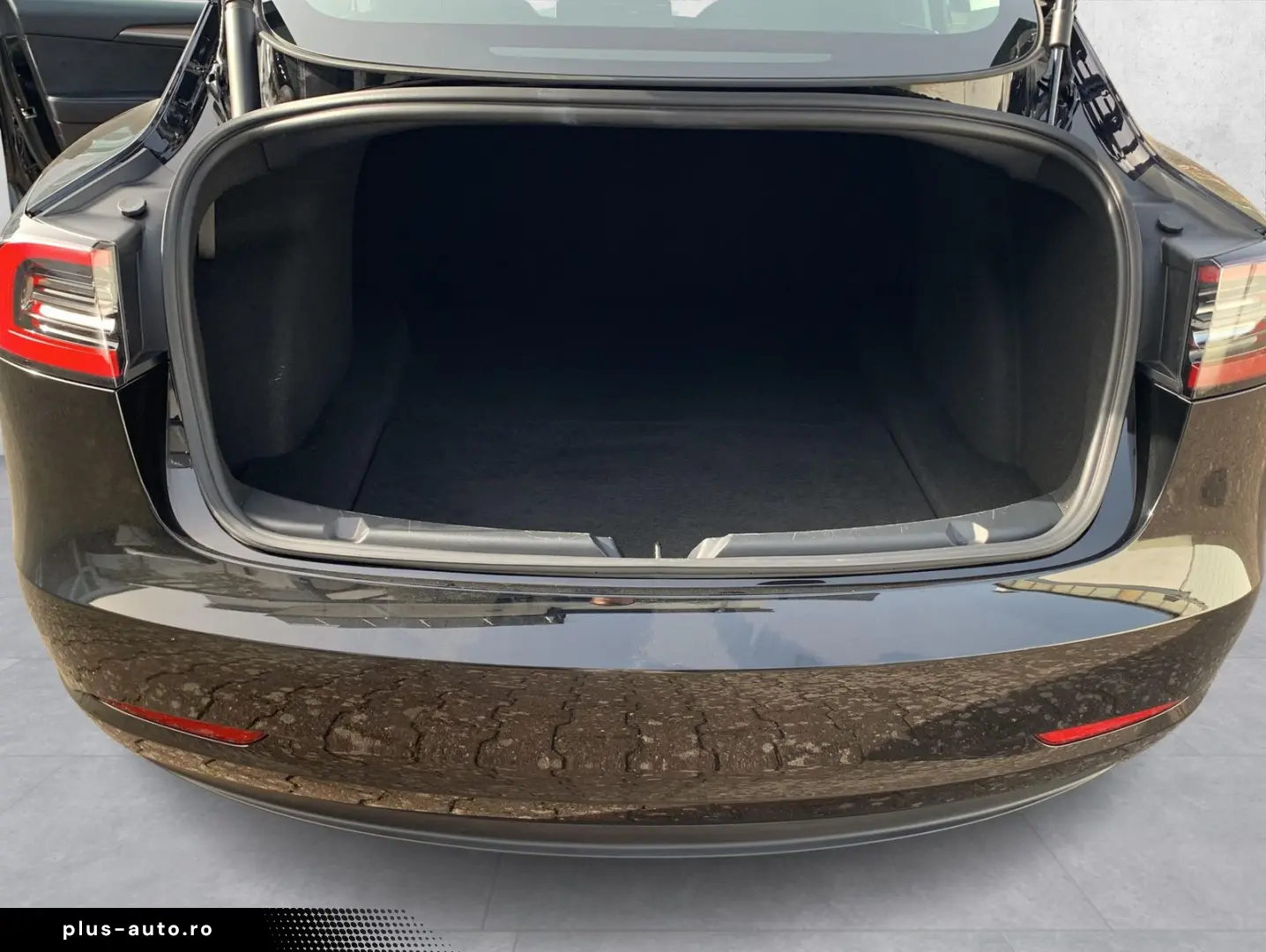 TESLA Model 3 Long Range AWD  1.Hand