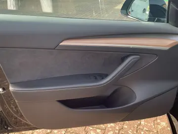 TESLA Model 3 Long Range AWD  1.Hand