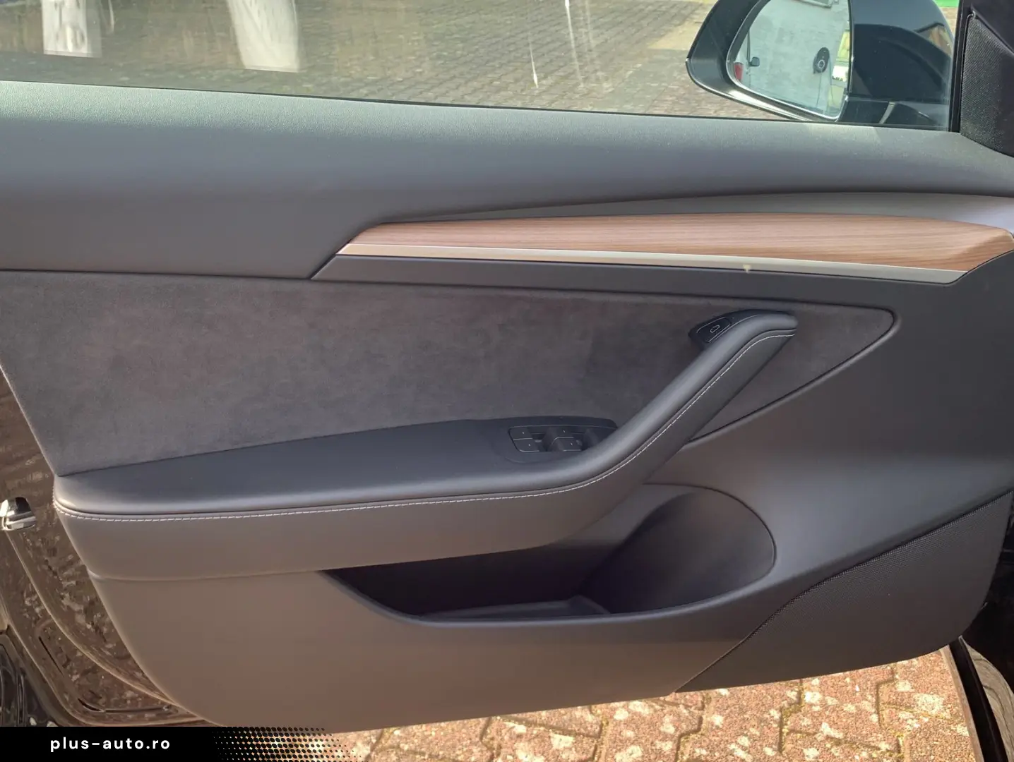 TESLA Model 3 Long Range AWD  1.Hand