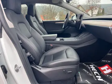 TESLA Model Y Long Range RWD Hinterradantrieb