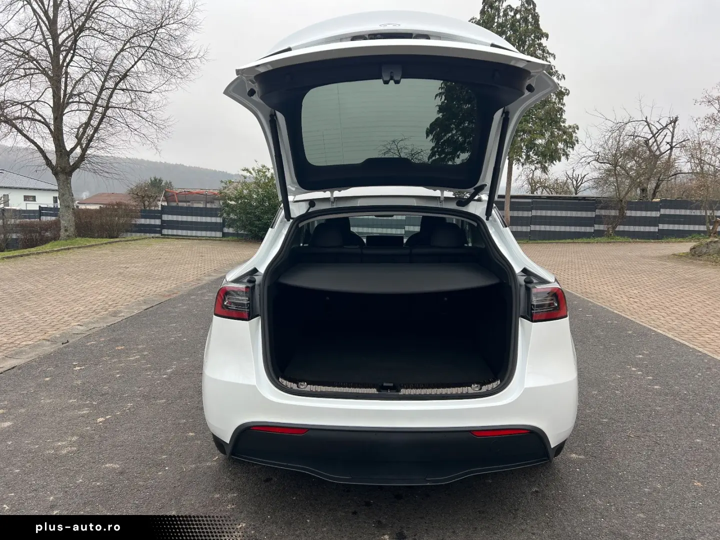 TESLA Model Y Long Range RWD Hinterradantrieb