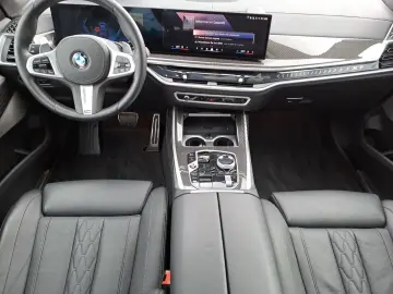 BMW X7 xDrive40d Iconic Glow Massage Sky Lounge Soft