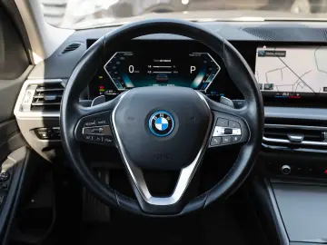 BMW Seria 3 320e Aut.