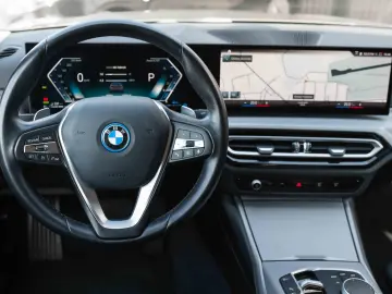 BMW Seria 3 320e Aut.