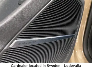 AUDI Q8 50 TDI Quattro 286hp Panorama 23  B&O  VAT